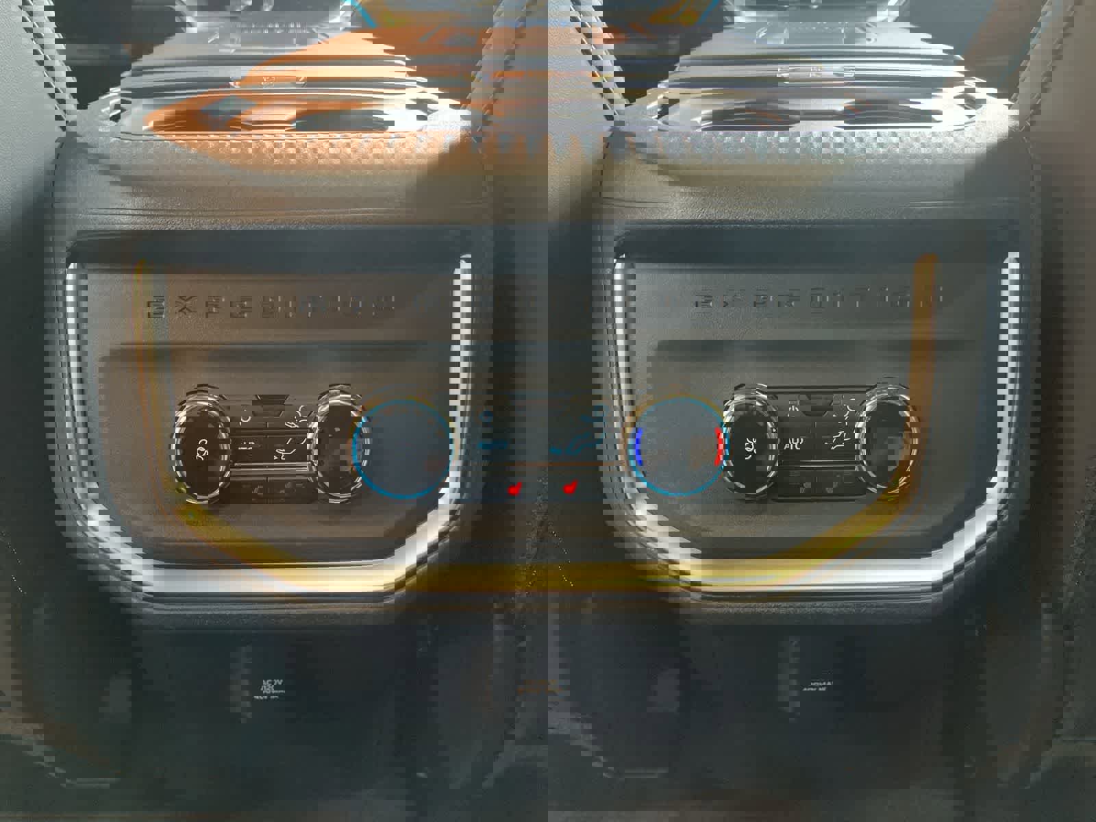 Used 2025 Ford Expedition Tremor image 28