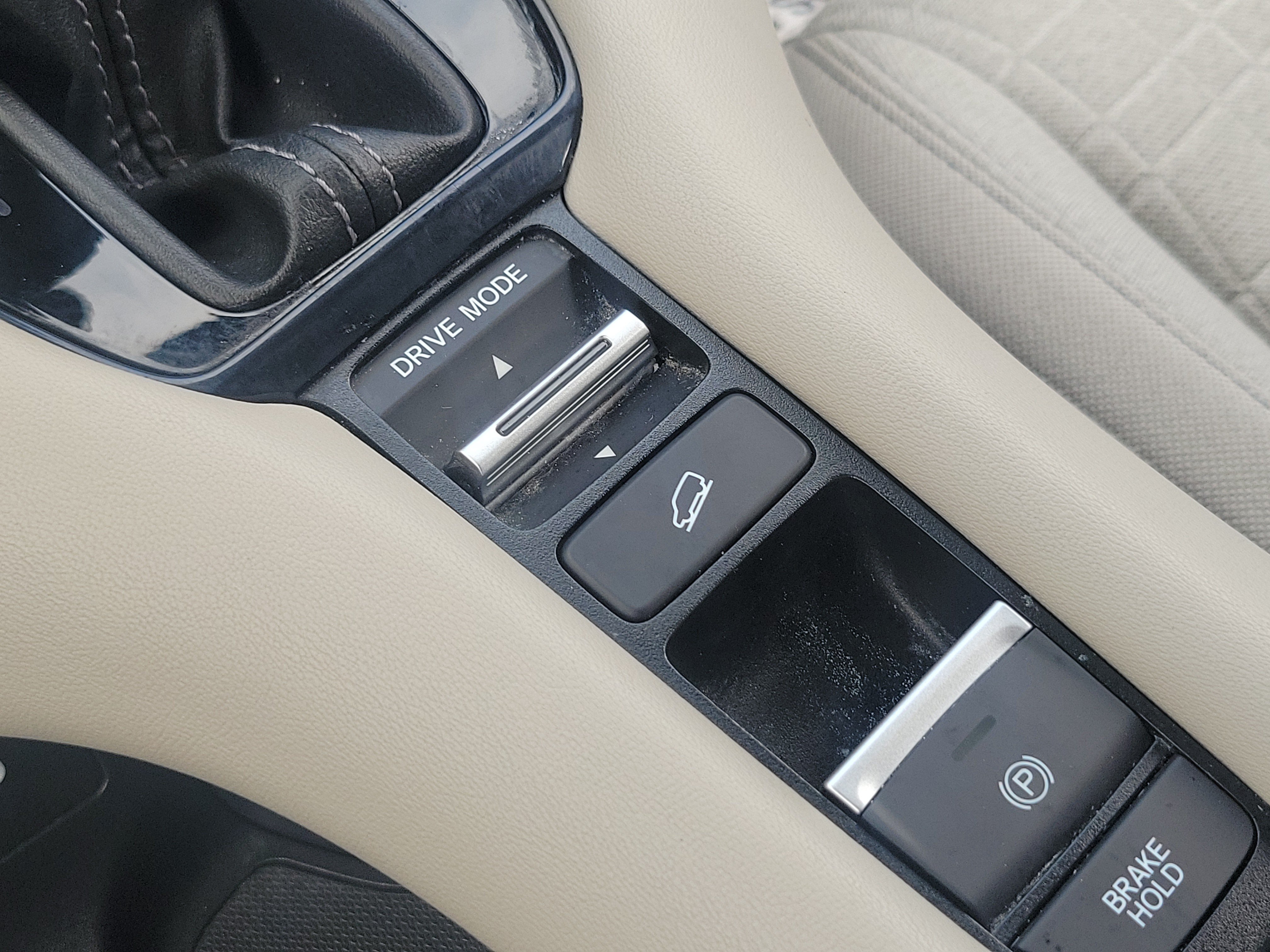 Used 2024 Honda HR-V LX image 22