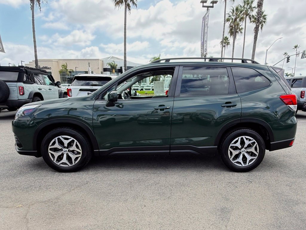 Used 2024 Subaru Forester Premium AWD/4WD image 5