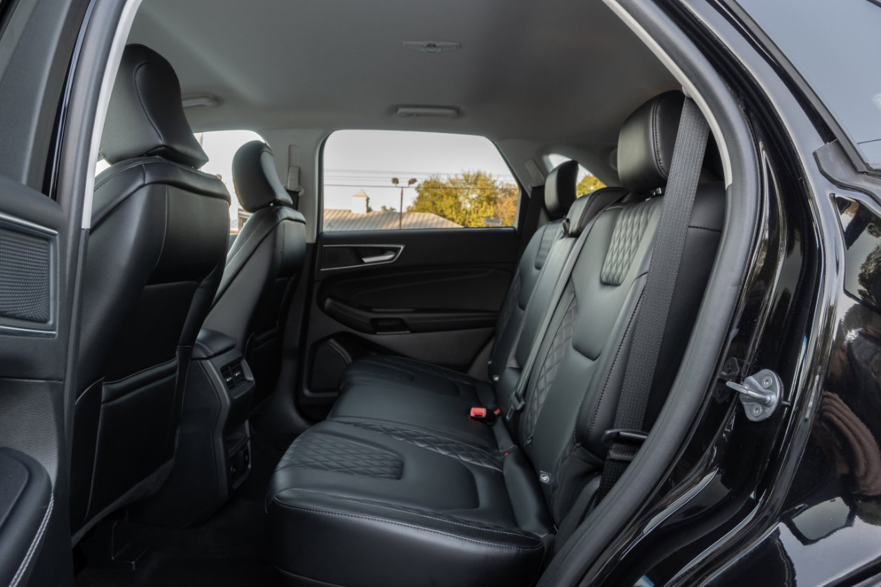 Used 2024 Ford Edge Titanium image 18