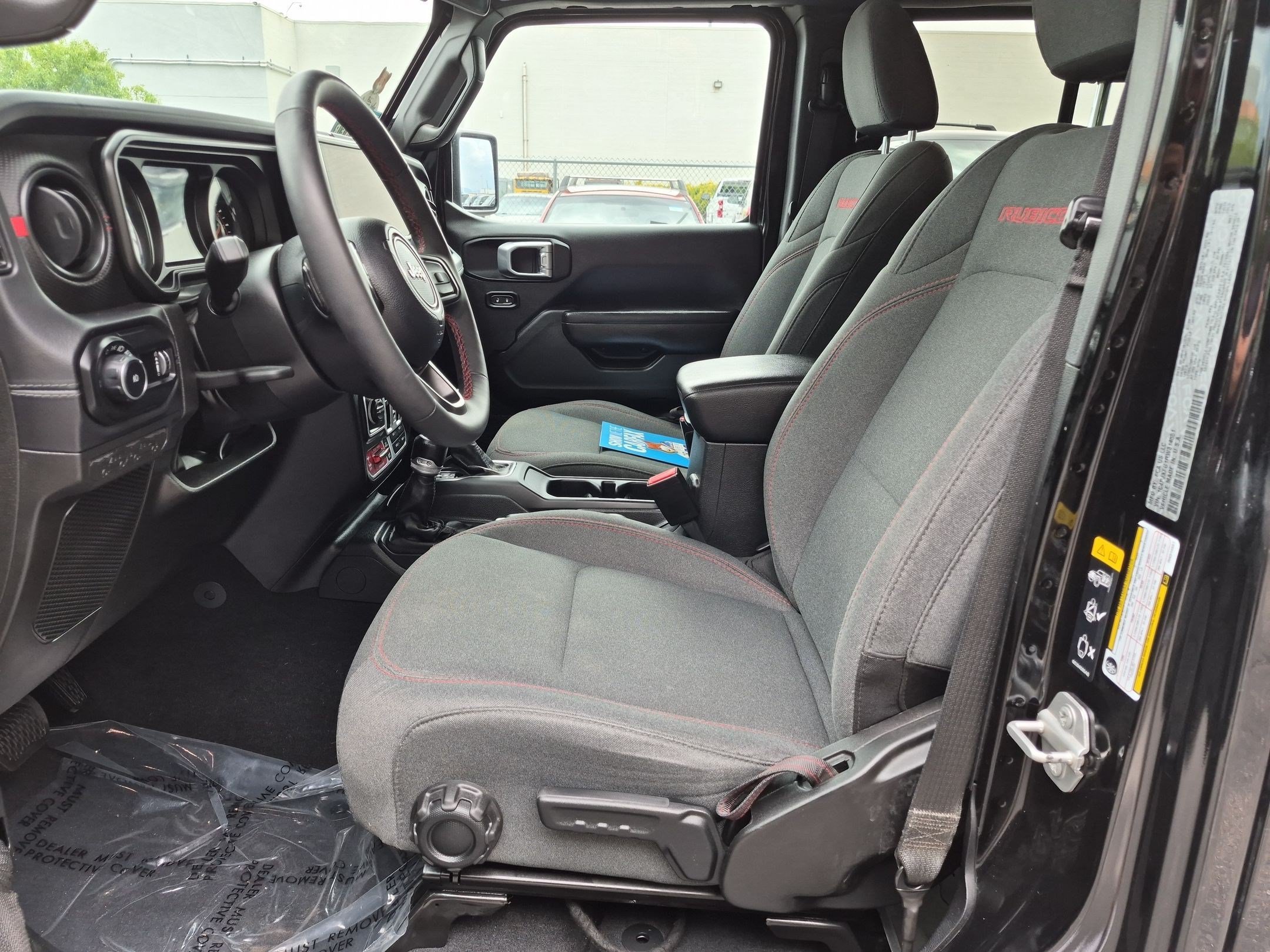 Used 2024 Jeep Wrangler Unlimited Rubicon w/ Convenience Group AWD/4WD image 24