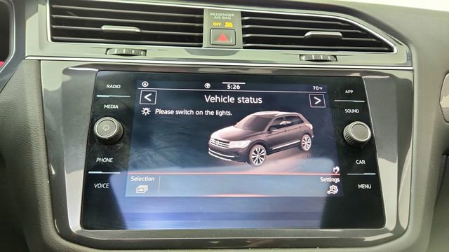 Used 2022 Volkswagen Tiguan SE R-Line image 50