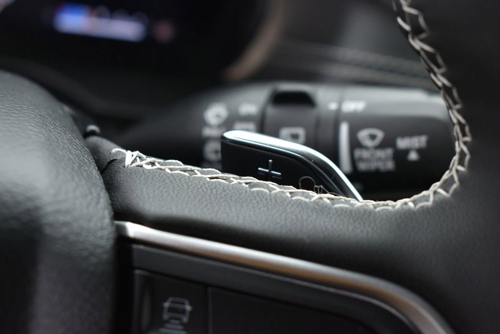 Certified 2024 Jeep Grand Cherokee L Limited w/ Luxury Tech Group II image 19