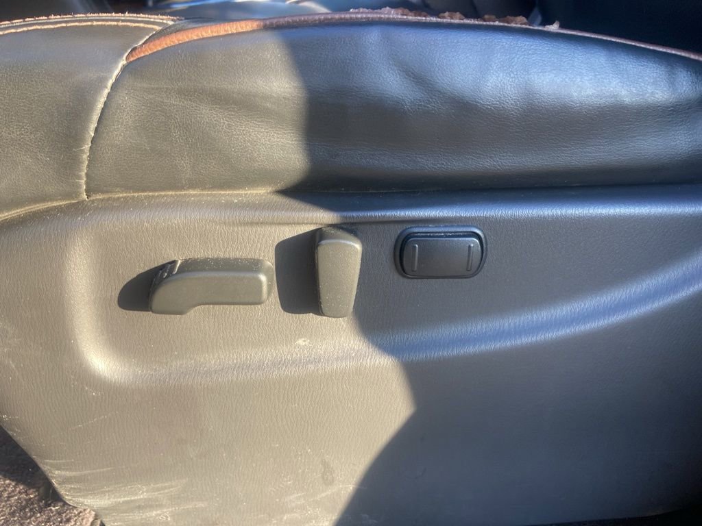 Used 2020 Nissan Armada SL w/ Premium Package image 21