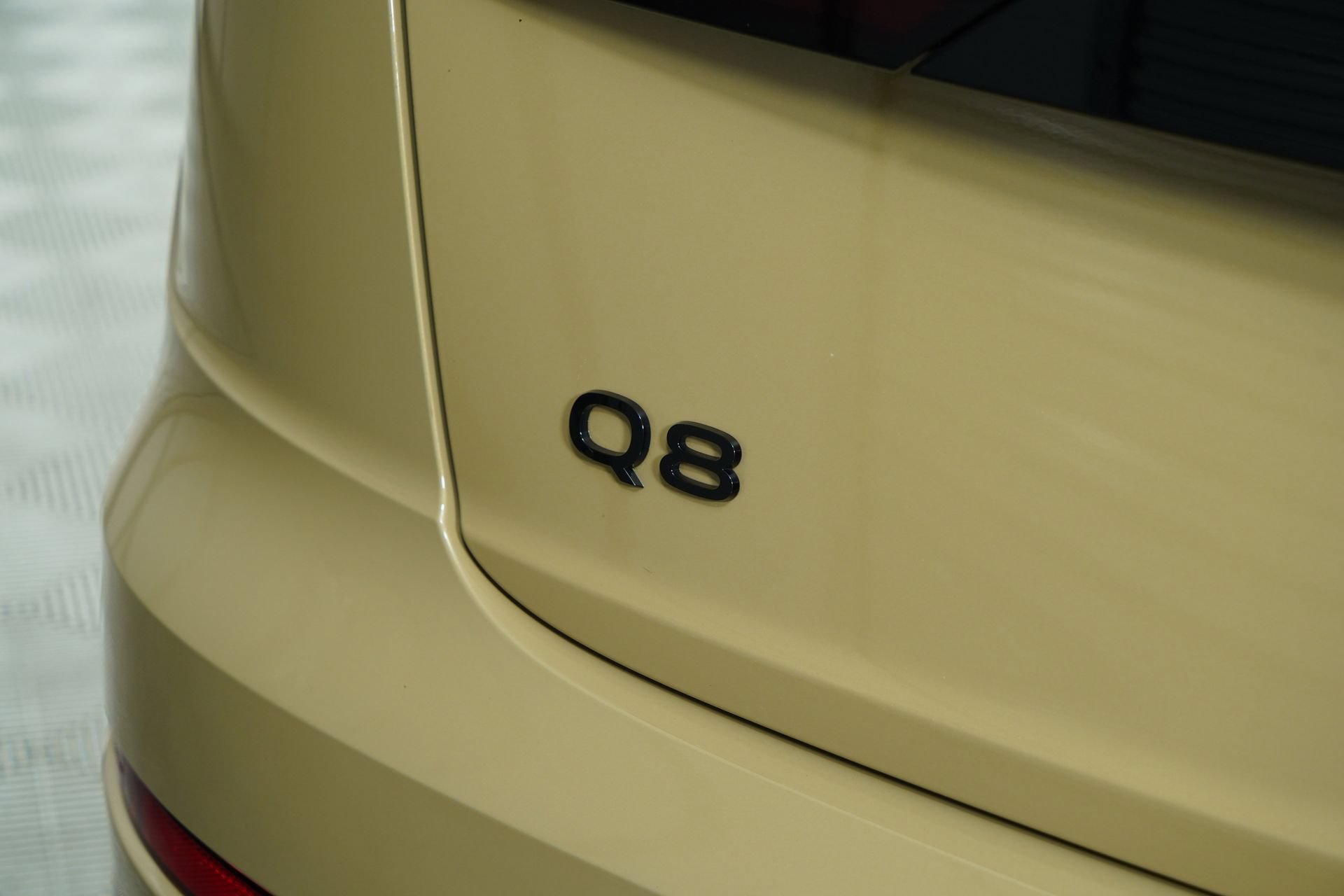 Certified 2025 Audi Q8 Premium Plus w/ Premium Plus Package AWD/4WD image 21