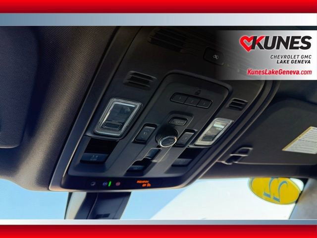 Used 2022 GMC Yukon Denali w/ Denali Premium Package image 49