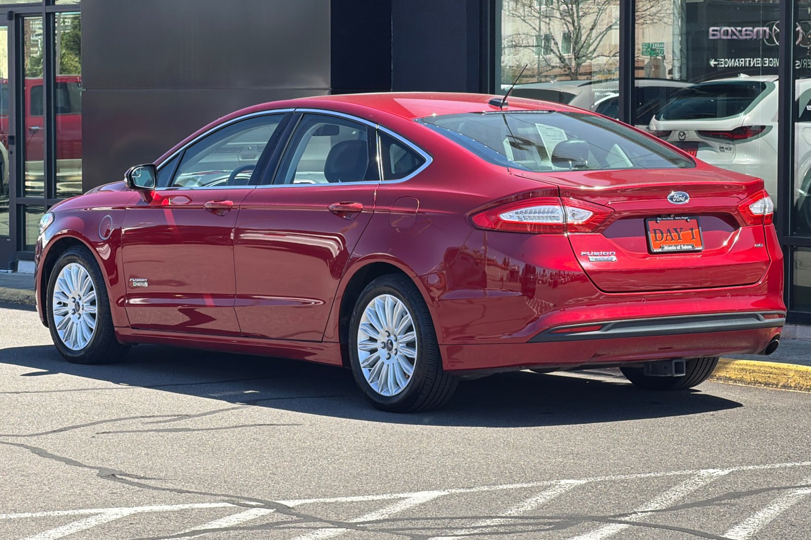 Used 2015 Ford Fusion Energi SE FWD image 7