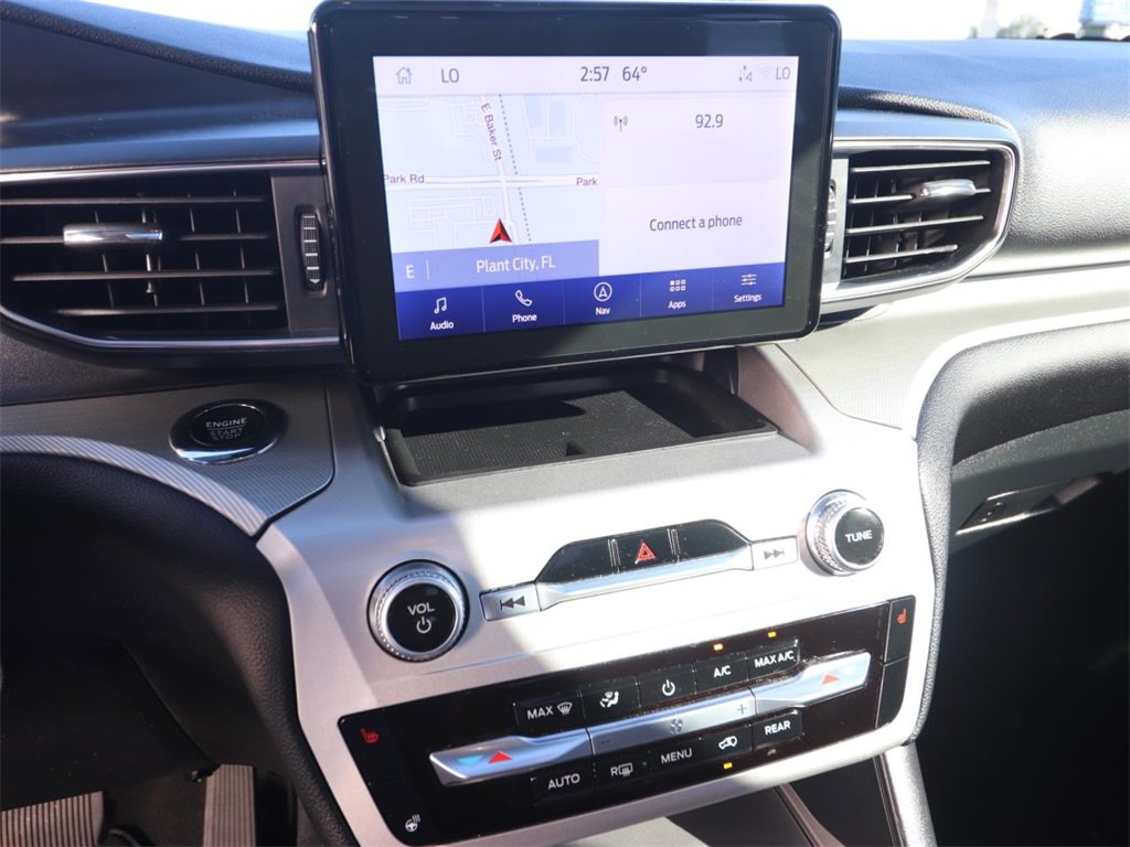 Used 2022 Ford Explorer XLT w/ Equipment Group 202A image 18