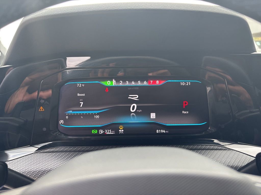 Used 2024 Volkswagen Golf R image 22