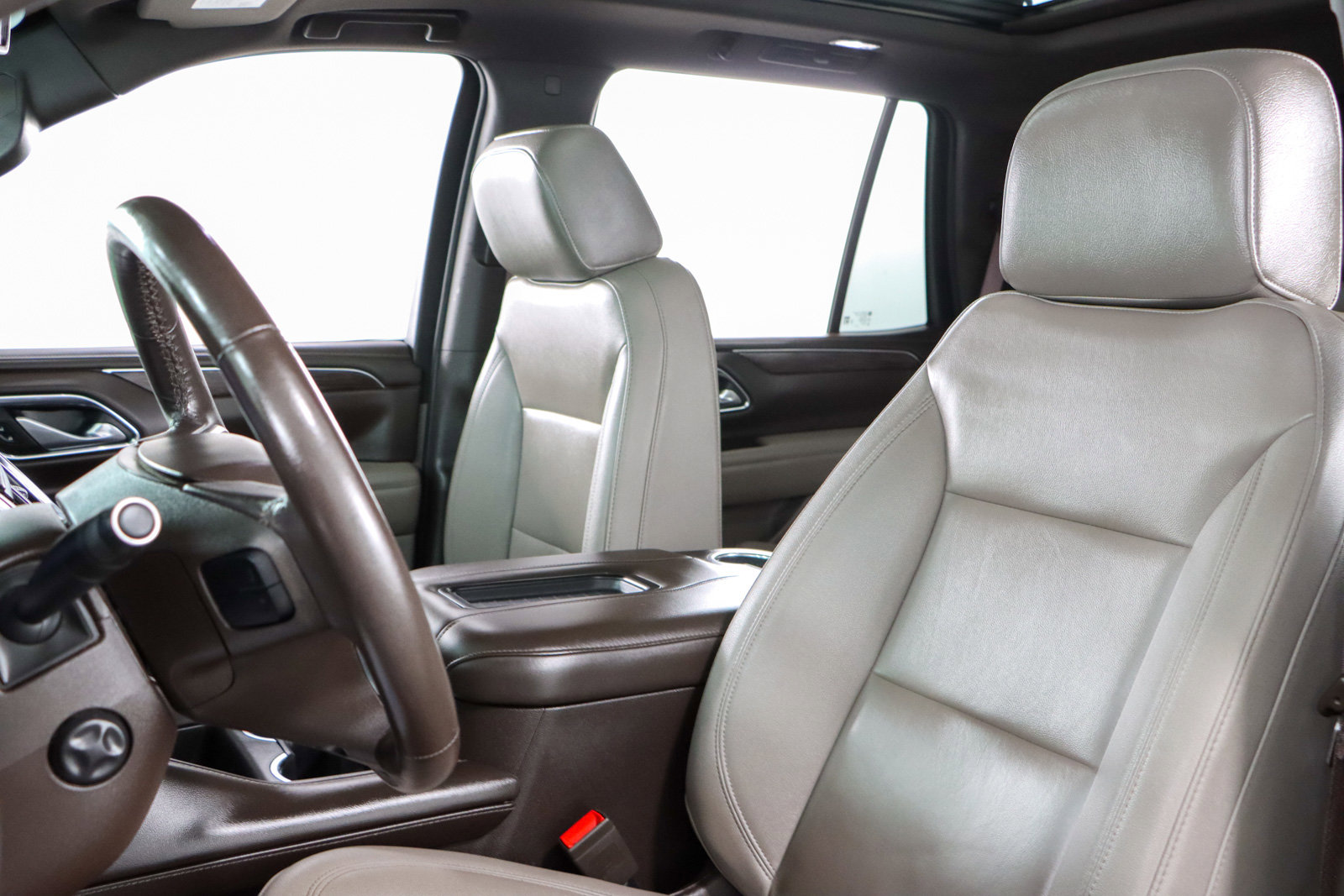 Used 2023 Chevrolet Tahoe Z71 w/ Luxury Package image 28