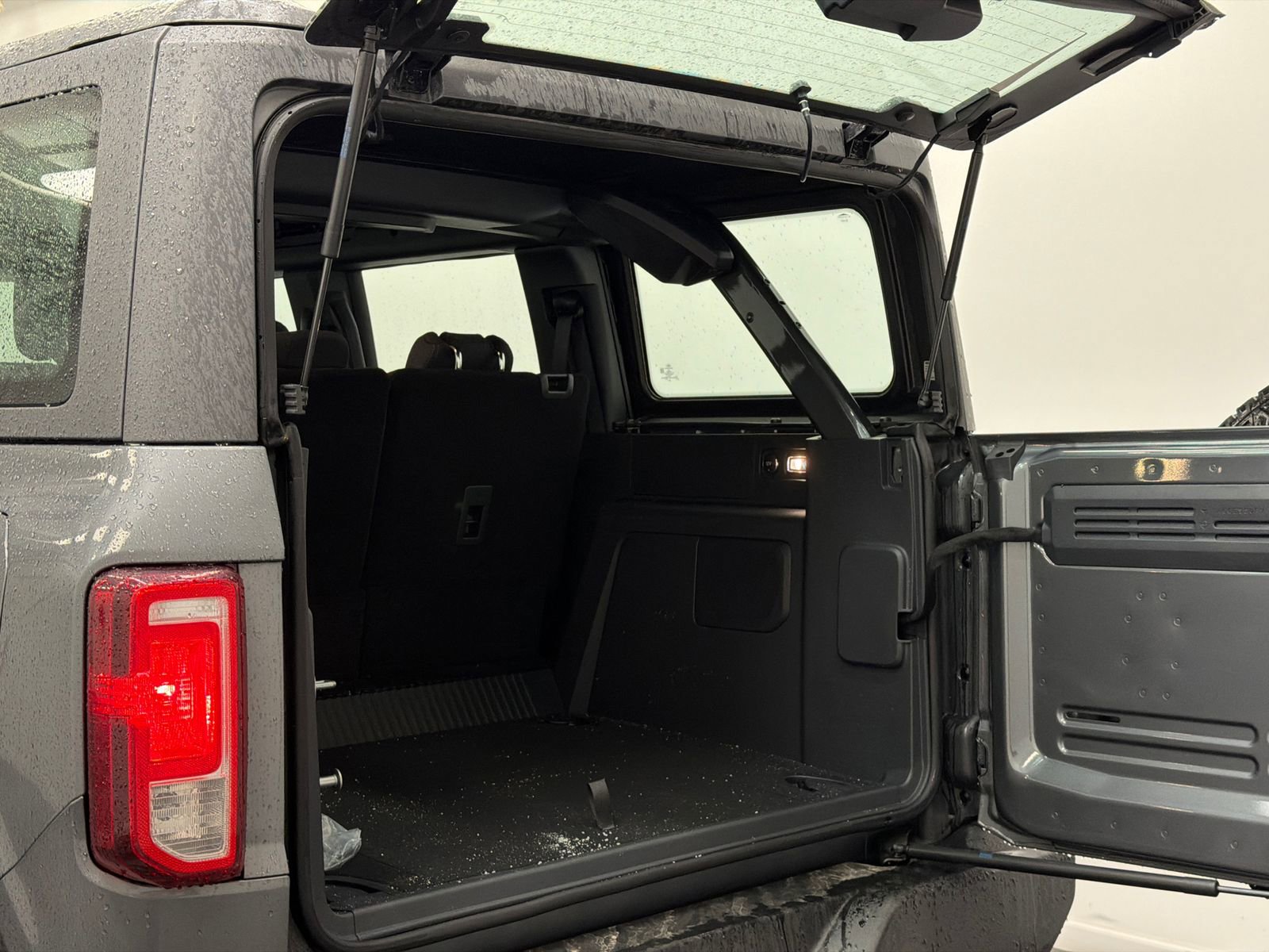 New 2025 Ford Bronco 4-Door w/ Sasquatch Package image 8