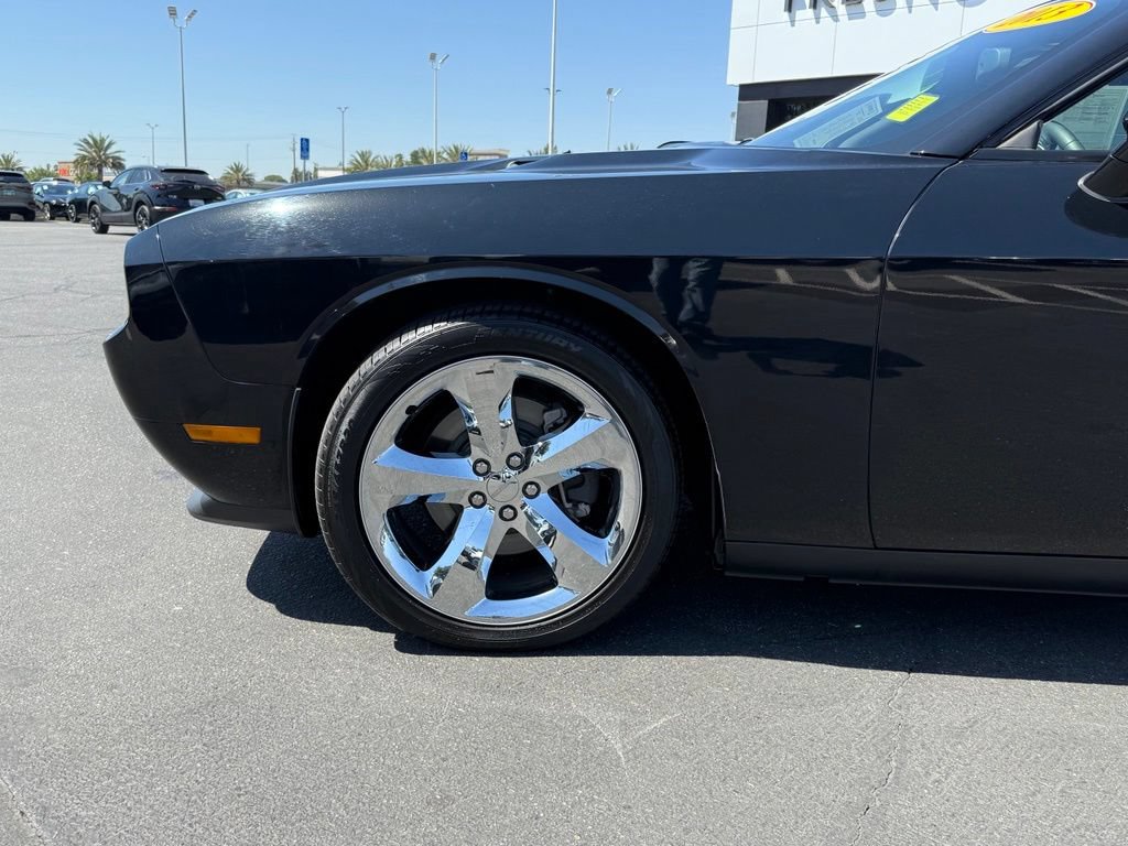 Used 2013 Dodge Challenger SXT Plus RWD image 5