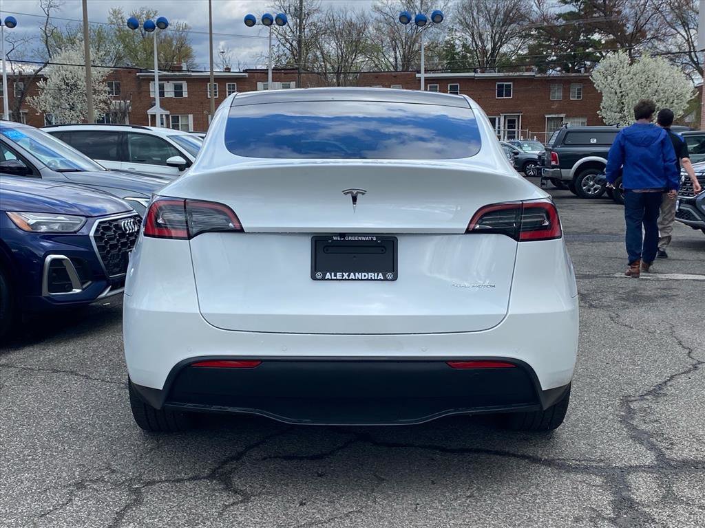Used 2021 Tesla Model Y Long Range image 4