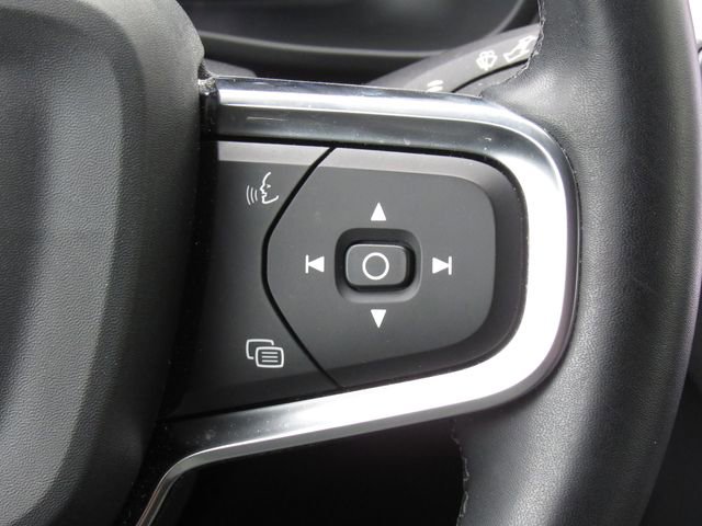 Used 2024 Volvo XC40 B5 Core AWD/4WD image 26