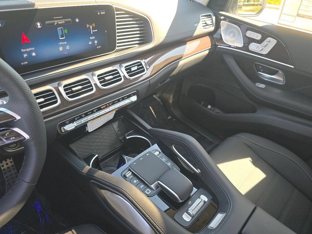 New 2026 Mercedes-Benz GLS 450 4MATIC image 32