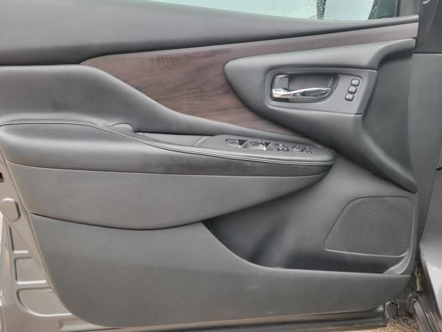 Used 2019 Nissan Murano Platinum AWD/4WD image 16