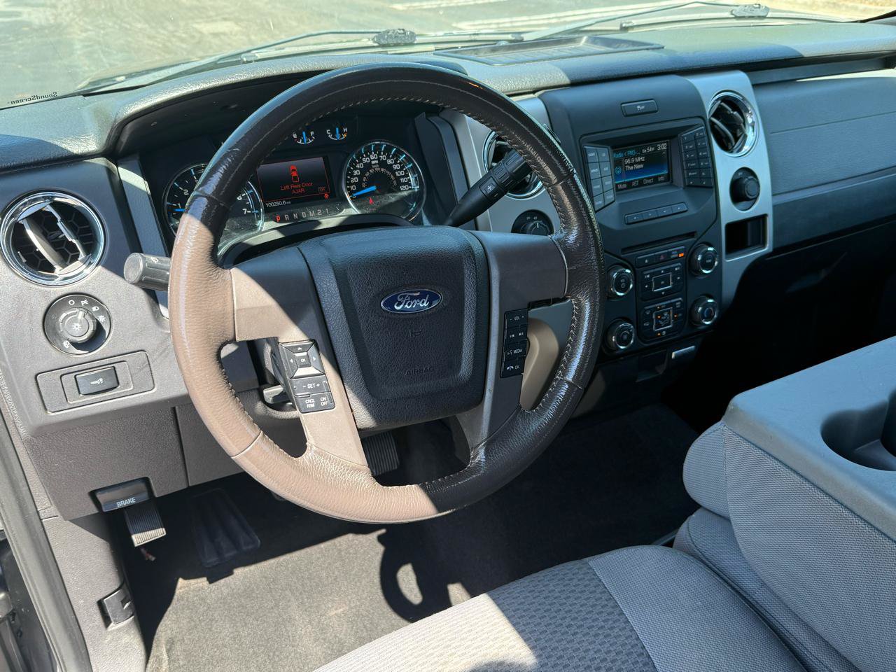 Used 2013 Ford F150 XLT w/ Luxury Equipment Group AWD/4WD image 12