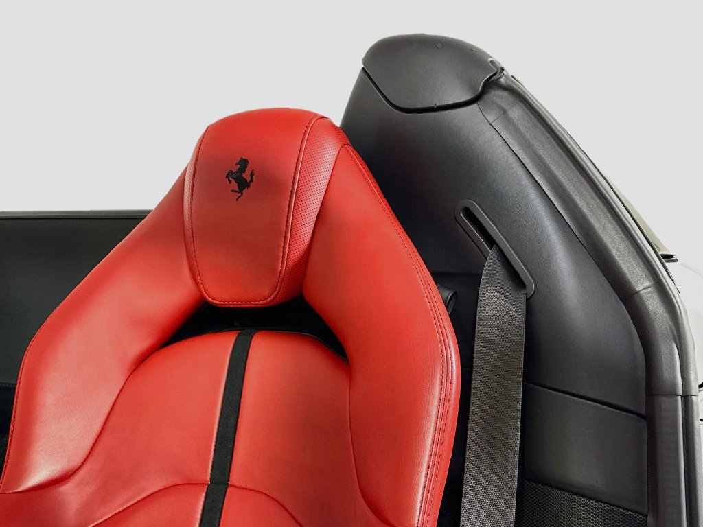 Certified 2022 Ferrari F8 Tributo RWD image 19
