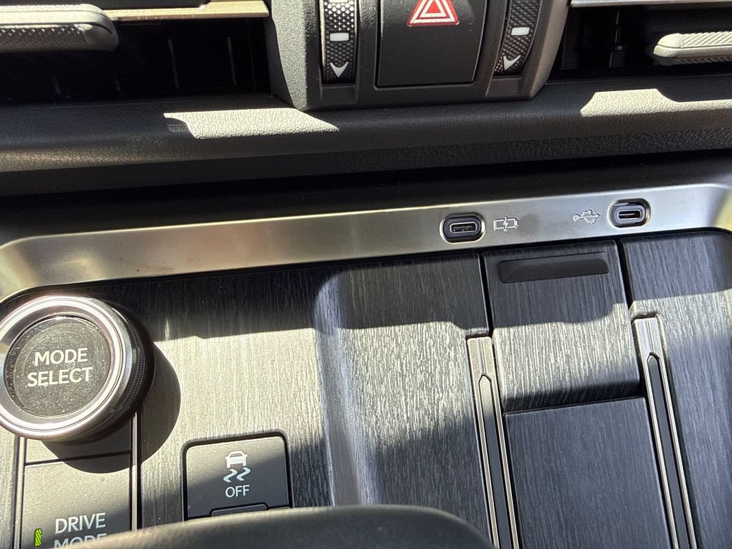 Used 2026 Lexus GX 550 w/ Accessory Package (31) AWD/4WD image 27