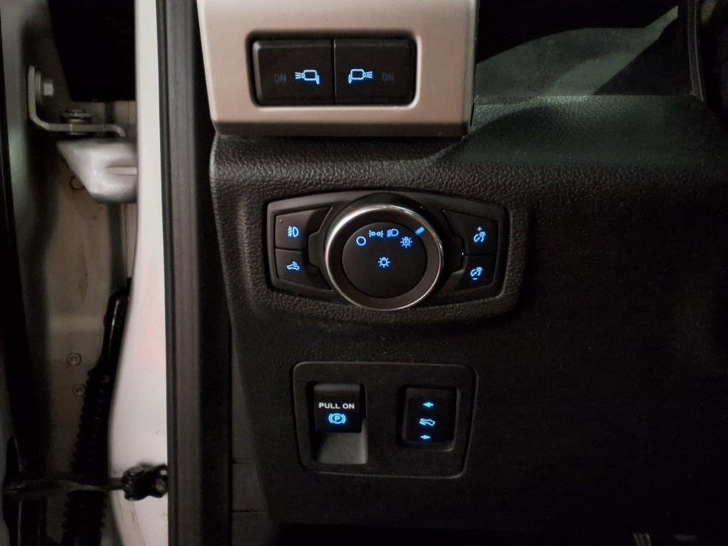 Used 2019 Ford F150 Lariat image 19