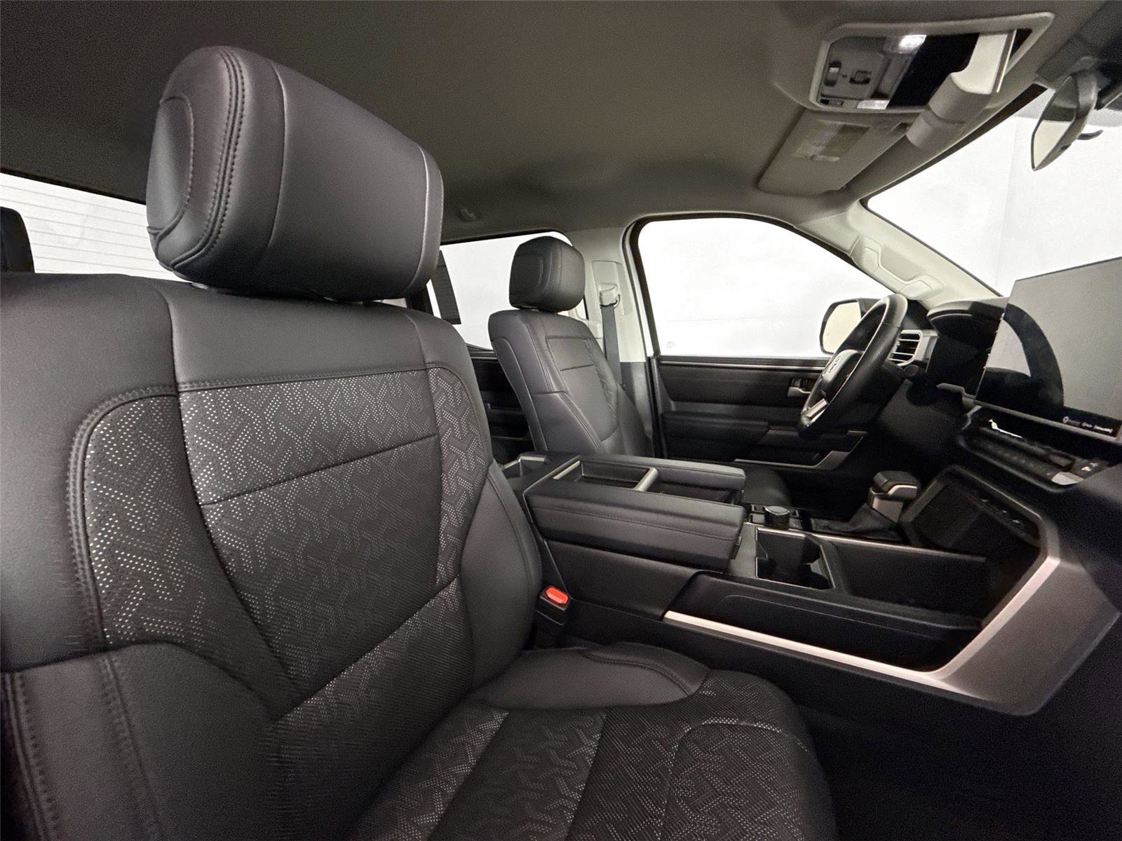 Used 2024 Toyota Tundra SR5 w/ SR5 Premium Package image 39