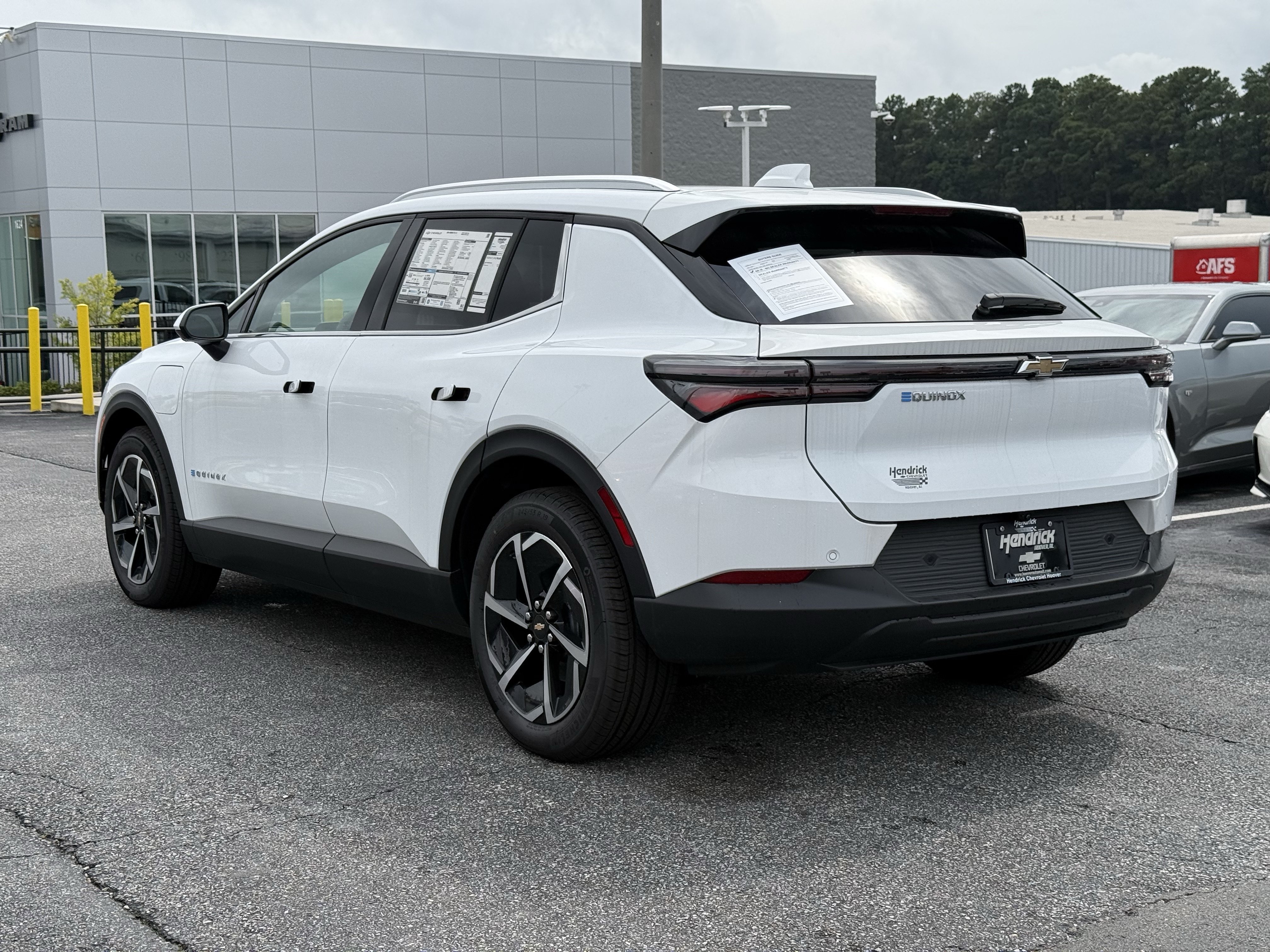New 2026 Chevrolet Equinox EV LT FWD image 8