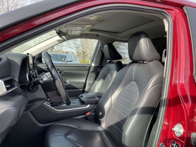 Used 2023 Toyota Highlander XLE image 20