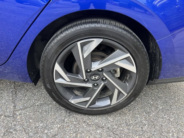 Used 2025 Hyundai Elantra SEL FWD image 24