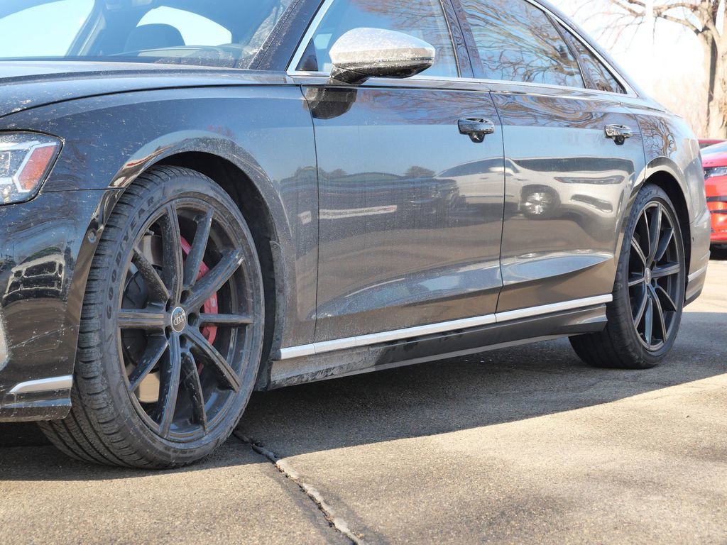 Used 2023 Audi S8 w/ S8 Comfort Plus Package image 5