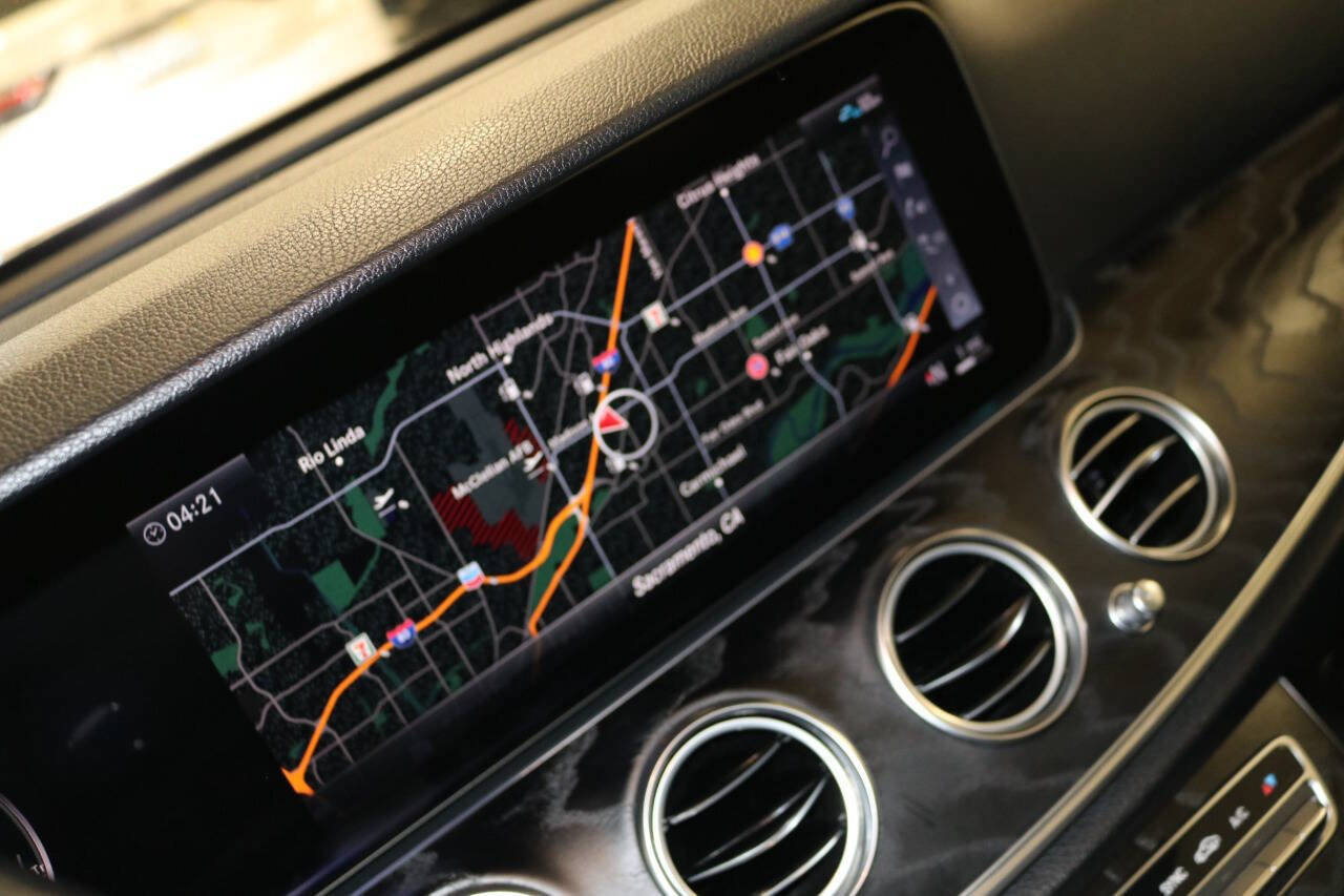 Used 2020 Mercedes-Benz E 350 Sedan image 32
