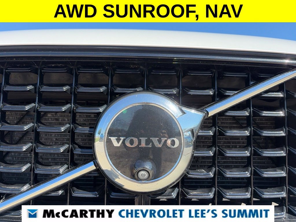 Used 2024 Volvo XC60 B5 Plus AWD/4WD image 16