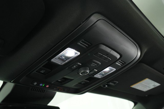 Used 2024 Chevrolet Tahoe Z71 w/ Luxury Package image 42