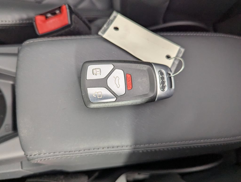Used 2019 Audi TT 2.0T AWD/4WD image 28
