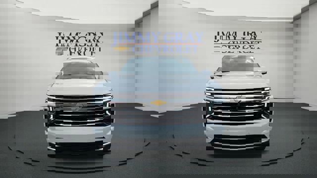 New 2026 Chevrolet Suburban LT w/ Comfort Package image 8