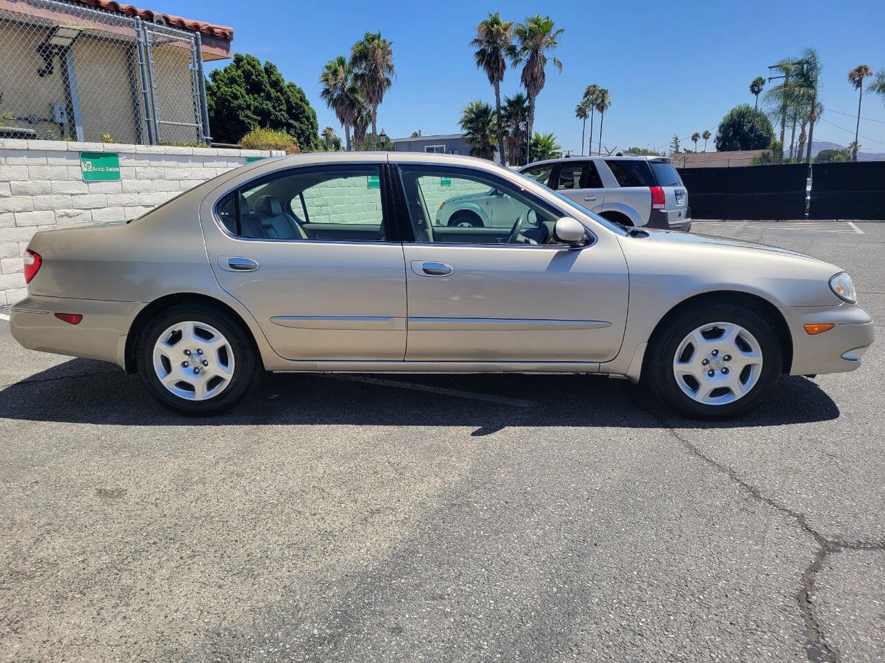 Used 2001 INFINITI I30 image 7