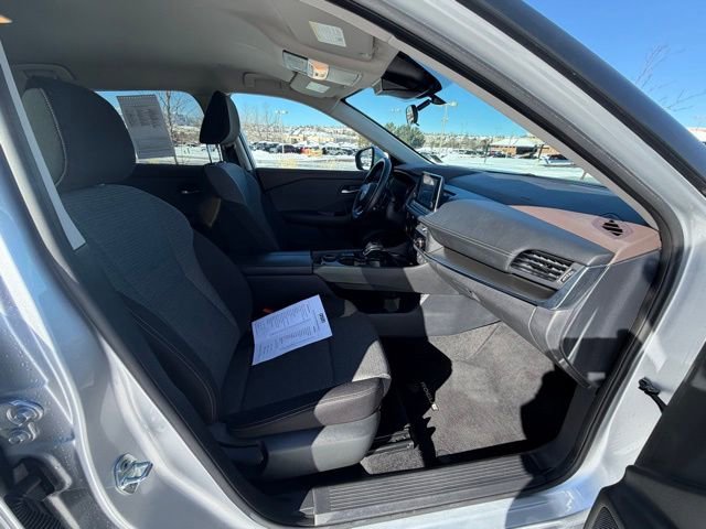 Used 2023 Nissan Rogue SV image 28