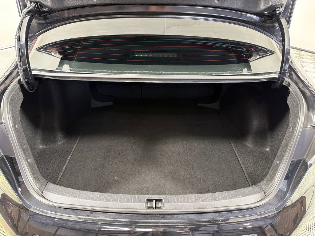 Used 2024 Toyota Corolla LE image 18