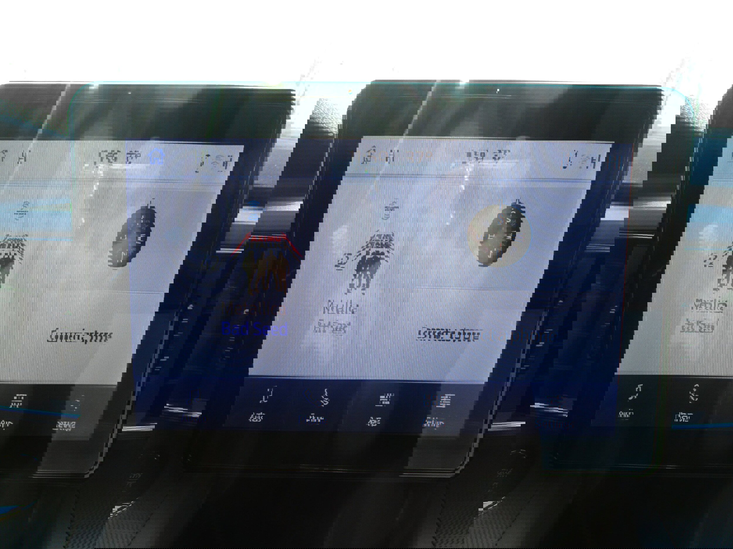 Used 2023 Ford Explorer XLT w/ Equipment Group 202A image 22