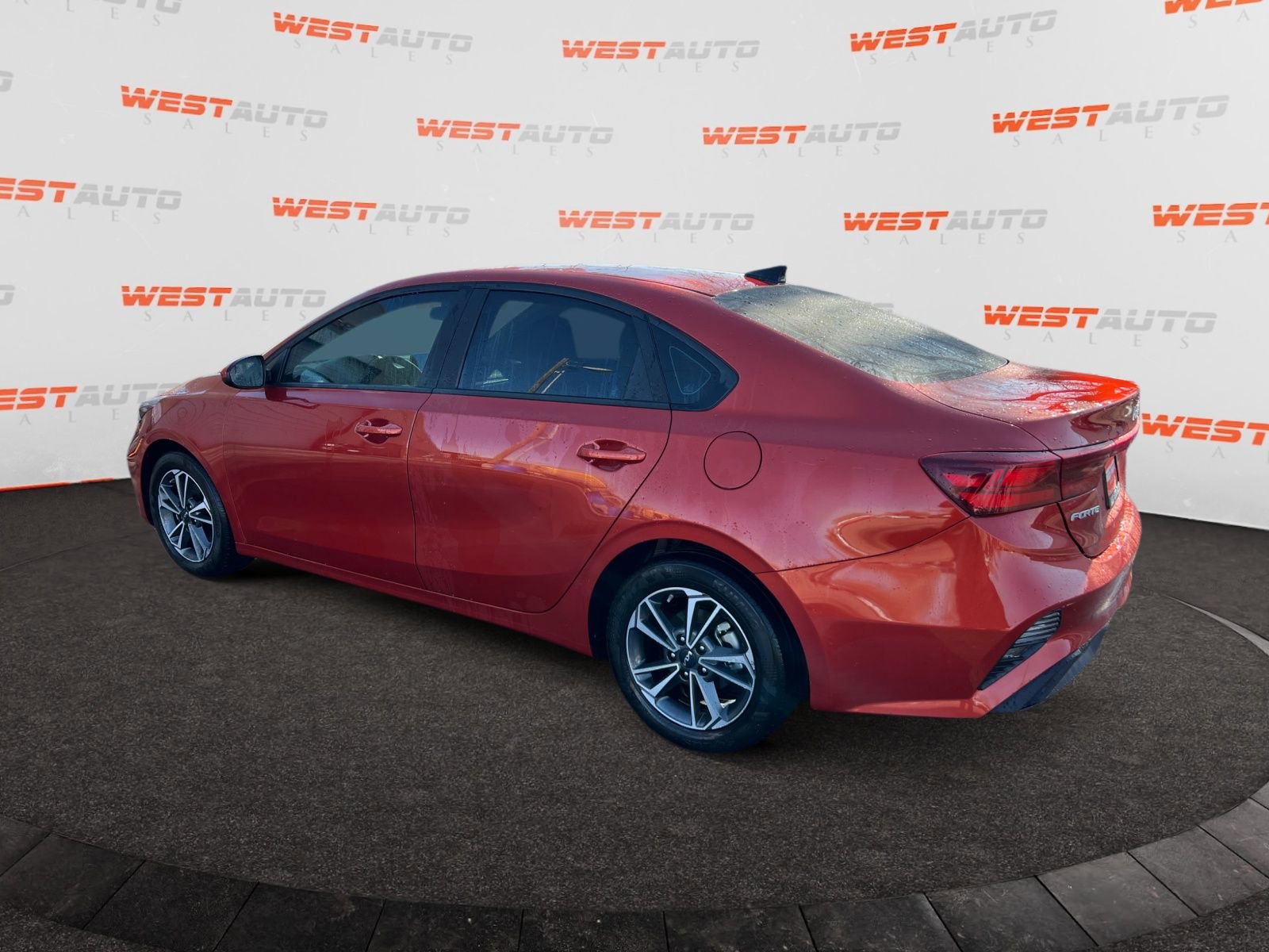 Used 2023 Kia Forte LXS FWD image 3