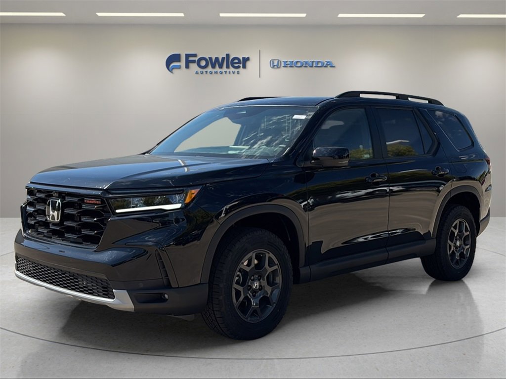 New 2025 Honda Pilot TrailSport