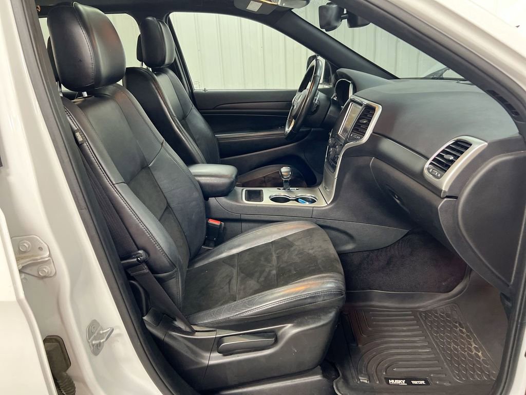 Used 2015 Jeep Grand Cherokee Altitude AWD/4WD image 23