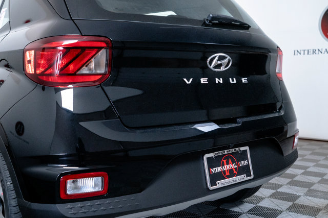 New 2026 Hyundai Venue SEL FWD image 11