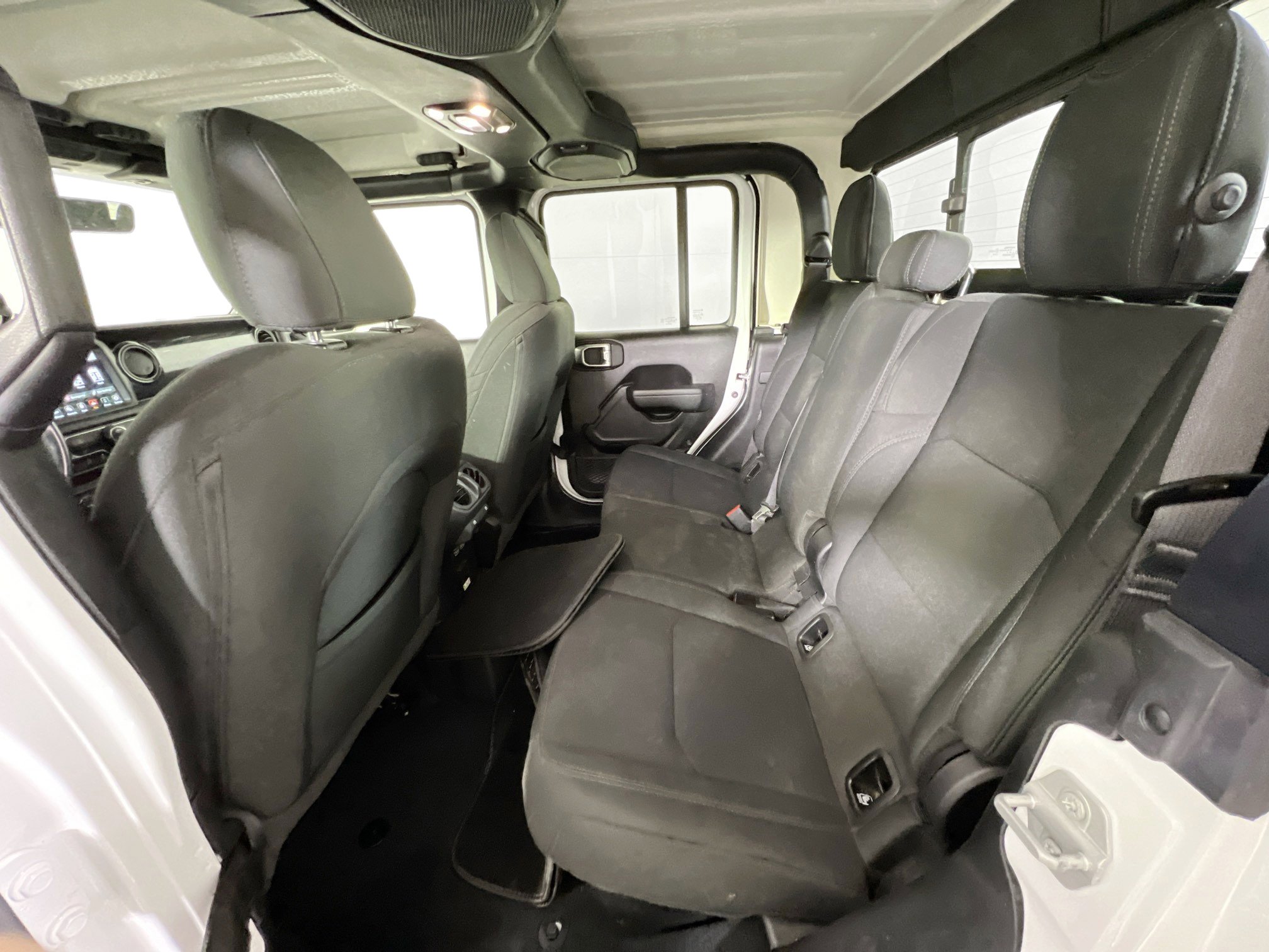 Used 2022 Jeep Gladiator Sport image 23