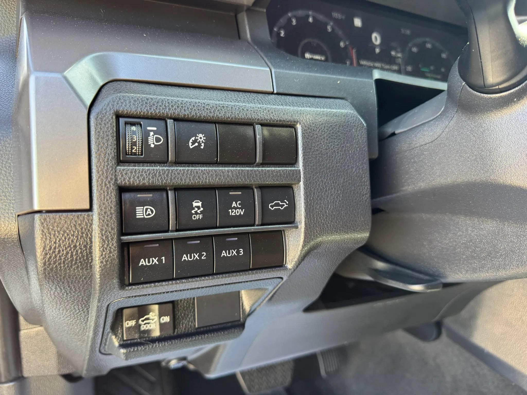 Used 2024 Toyota Tacoma TRD Off-Road w/ TRD Off Road Premium Package AWD/4WD image 19