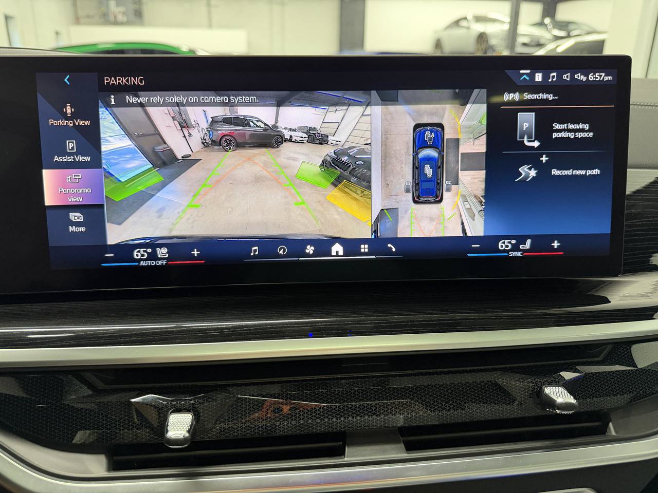 Used 2024 BMW X7 xDrive40i w/ Executive Package AWD/4WD image 11