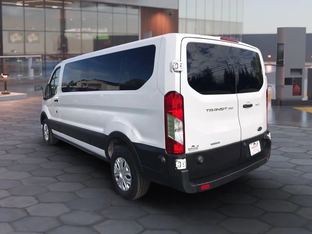 Used 2024 Ford Transit 350 XLT RWD image 8