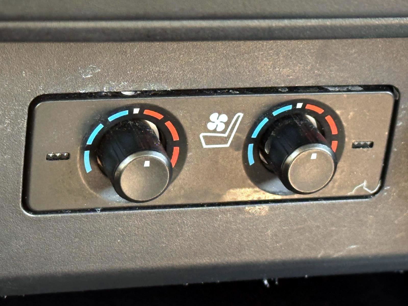 Used 2023 Toyota 4Runner Limited AWD/4WD image 31