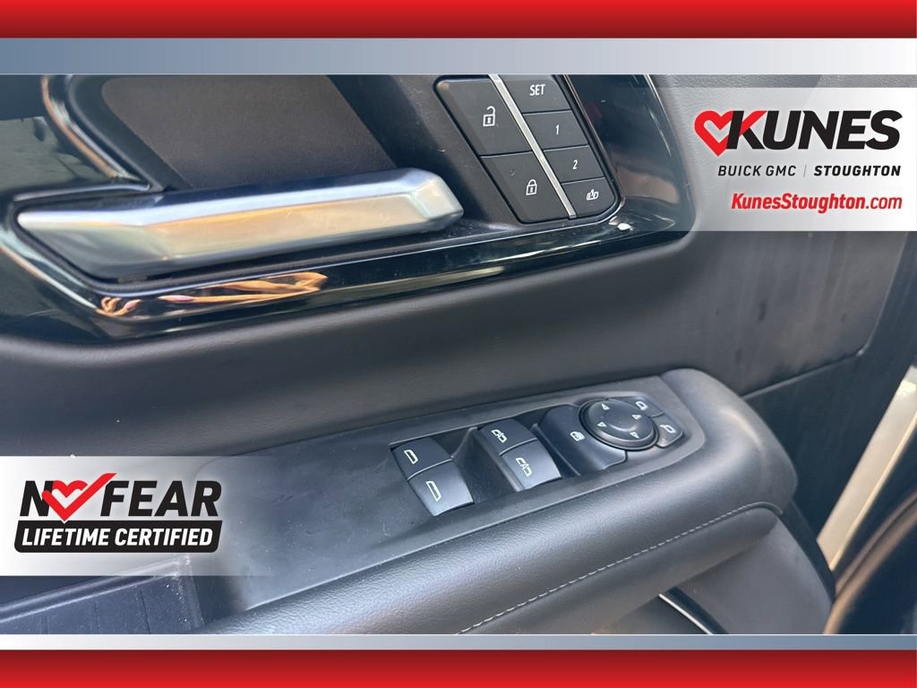 Used 2025 Chevrolet Tahoe Z71 image 23