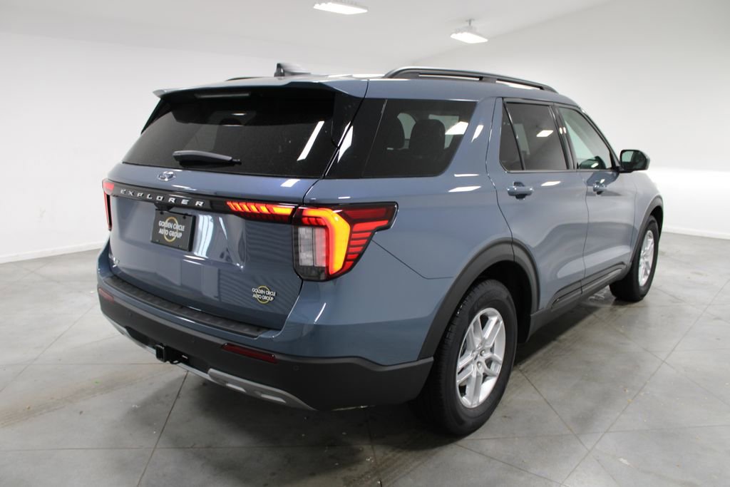 New 2026 Ford Explorer Active RWD image 8