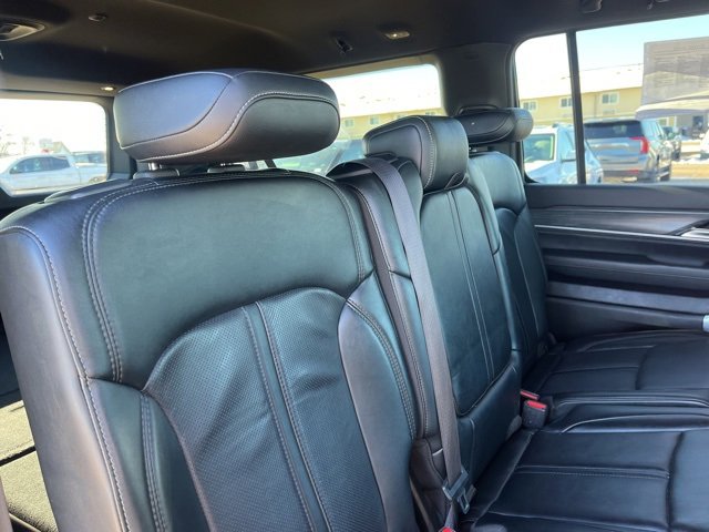 Used 2024 Jeep Wagoneer L Series II w/ Flexible Seating Group image 48